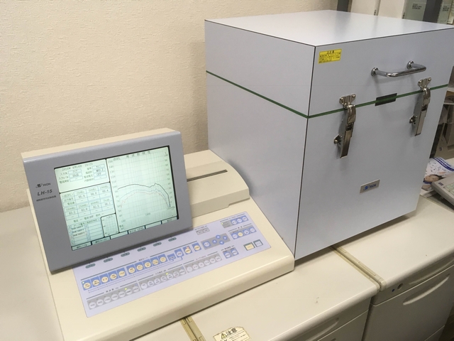 補聴器周波数特性検査装置　リオン製